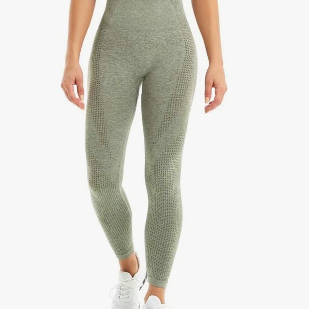 Women’s Green Workout Leggings - Picture 1 of 4